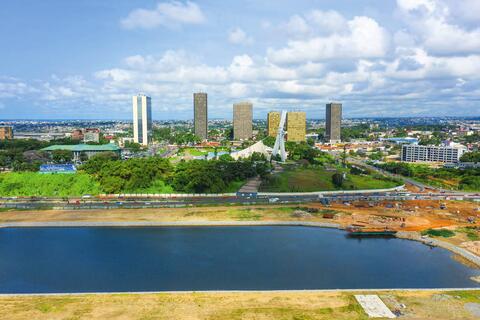 Le quartier du Plateau, à Abidjan, symbole de modernité et haut lieu d'affaires.